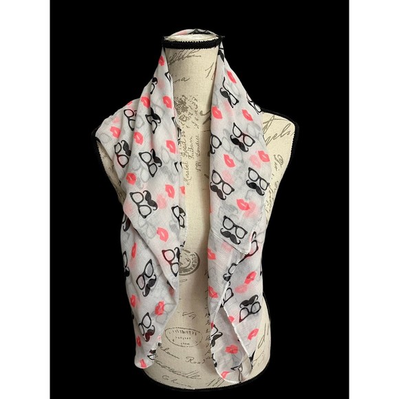 Vintage Silk Scarf Retro Design Lipstick & Mustaches Circa 1960s Unique 36x27" - Picture 6 of 8